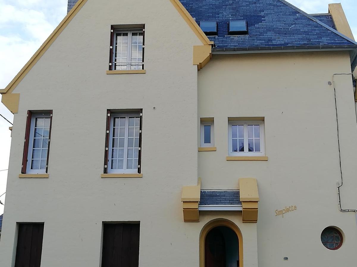 Au Gre Des Marees 2 Appartement Face A La Mer 2Eme Etage Ault Eksteriør billede