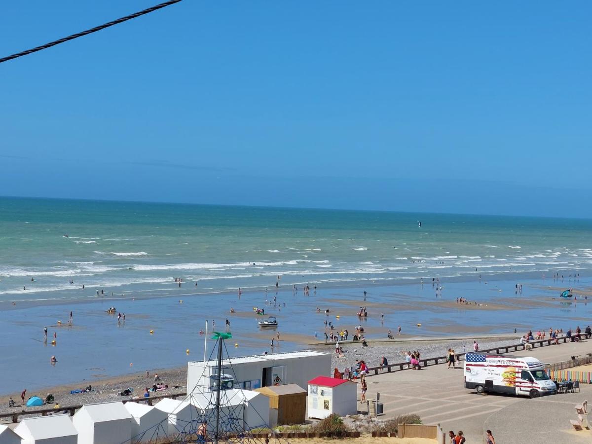 Au Gre Des Marees 2 Appartement Face A La Mer 2Eme Etage Ault Eksteriør billede